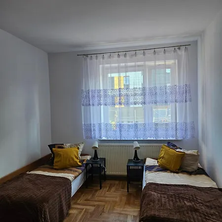 Hostel Vera Dla Seniorow , Z Celodobowa Opieka I Wyzywienie Zabki