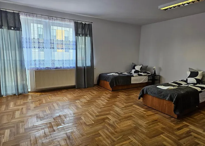 Vera Dla Seniorow , Z Celodobowa Opieka I Wyzywienie