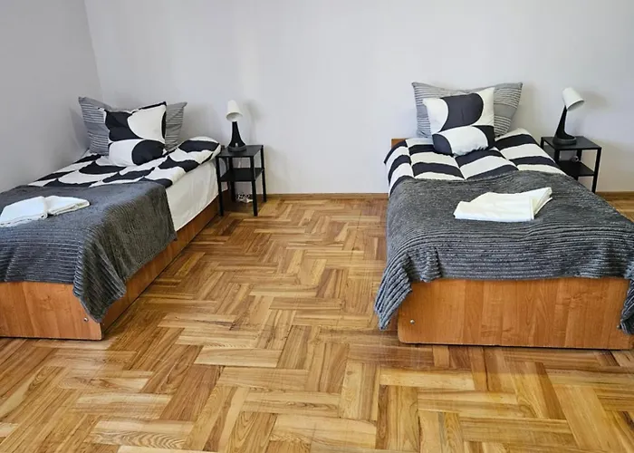 Hostel Vera Dla Seniorow , Z Celodobowa Opieka I Wyzywienie