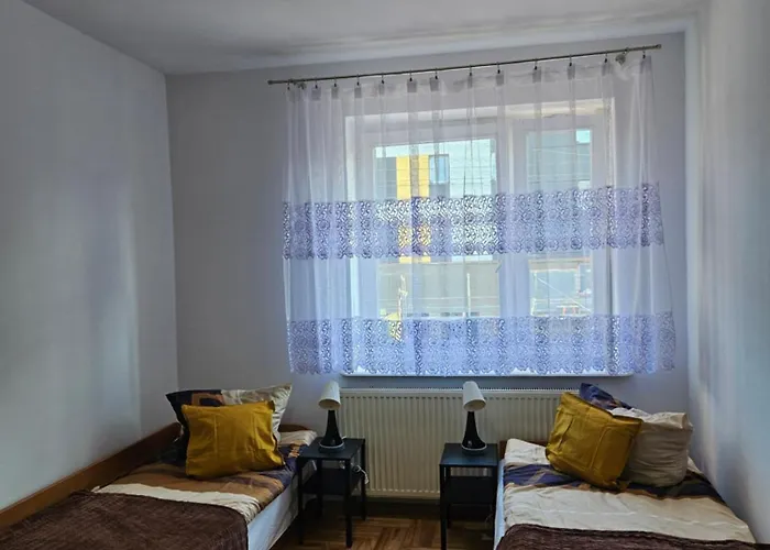Hostel Vera Dla Seniorow , Z Celodobowa Opieka I Wyzywienie Ząbki
